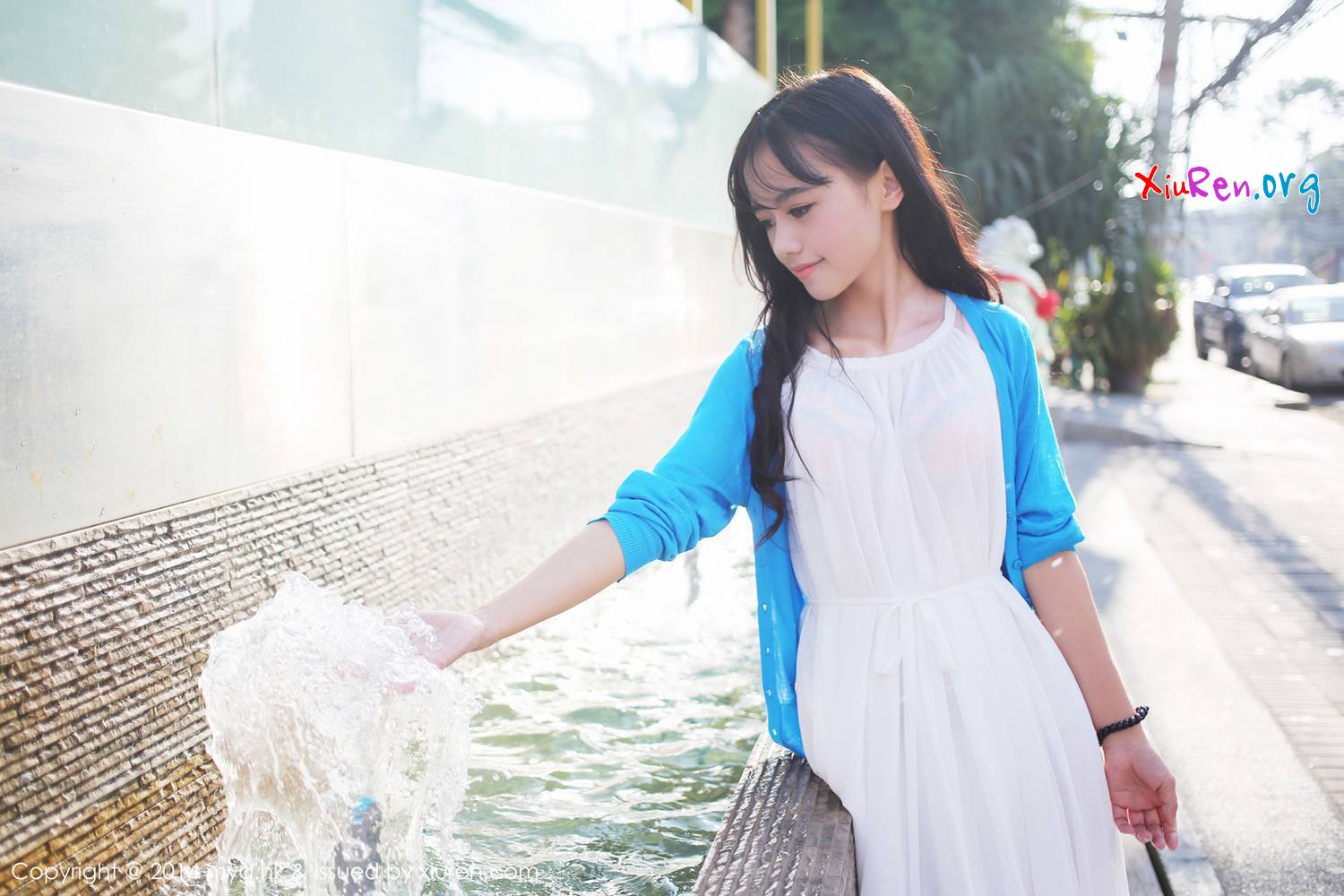 [MyGirl] Vol.086 可爱清纯文静美少女toro羽住粉色护士制服露臀养眼诱惑 44P