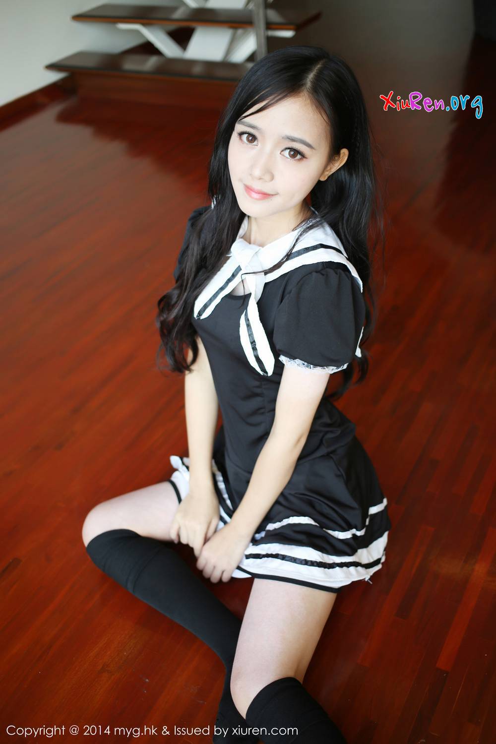 [MyGirl] Vol.086 可爱清纯文静美少女toro羽住粉色护士制服露臀养眼诱惑 44P