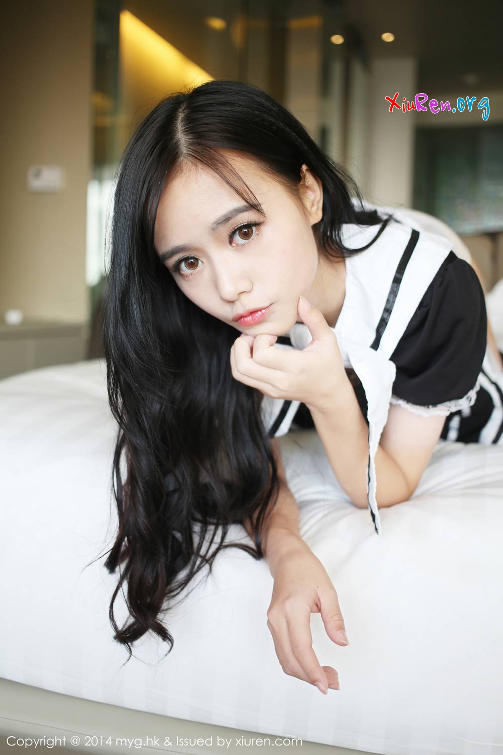 [MyGirl] Vol.086 可爱清纯文静美少女toro羽住粉色护士制服露臀养眼诱惑 44P